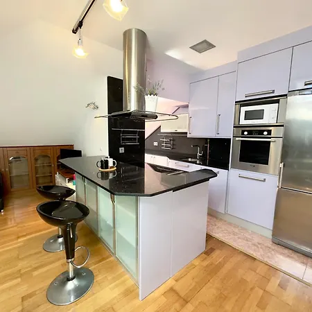 El Cobijo De - 30803 Сомо